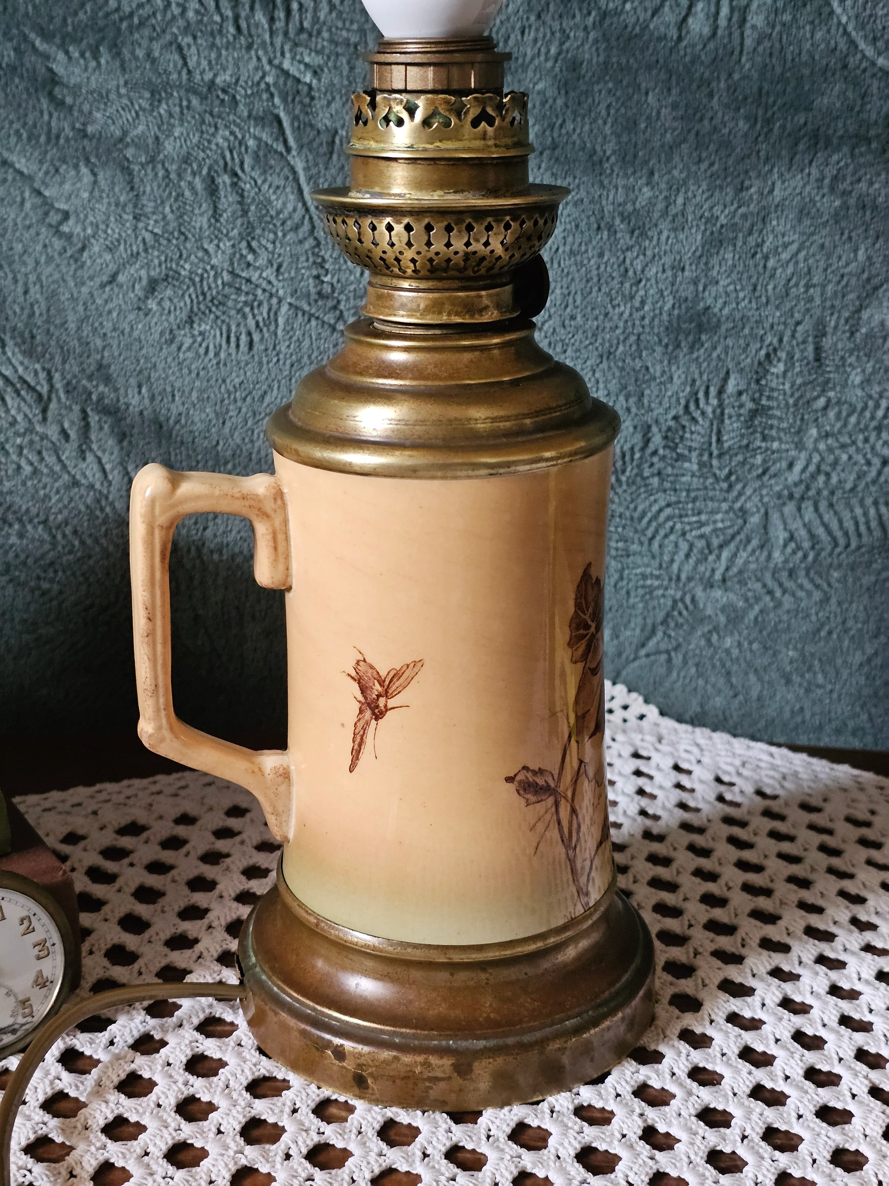 Gien electrified oil lamp, iron base, "varied flowers" model – photo 4